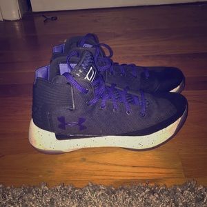 Curry 3zeros size 5.5 men’s